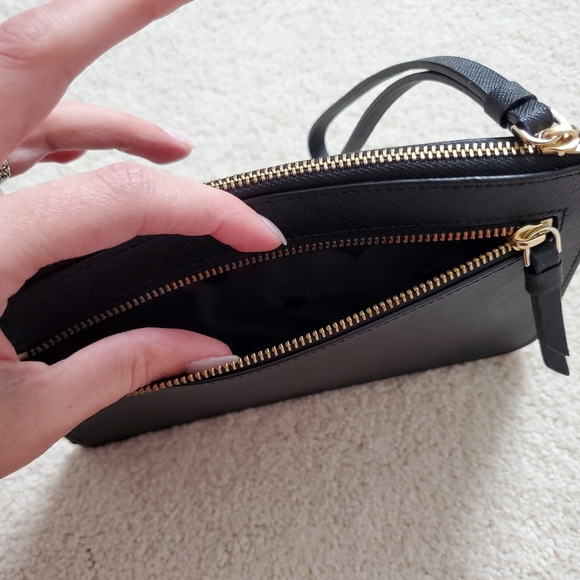 NWT Kate Spade Black Medium L-Zip Cameron Wristlet
